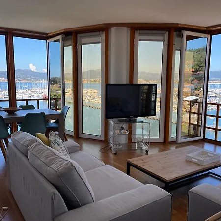 Piso En Con Mejores Vistas Y Garaje بايونا