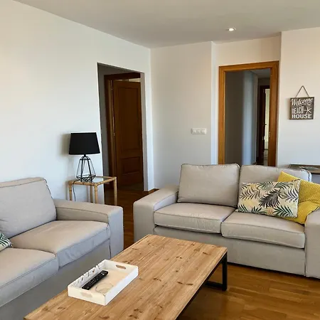 Piso En Con Mejores Vistas Y Garaje * بايونا